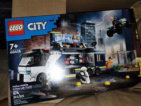 Lego® City Police Mobile Crime Lab Truck Toy 60418 674 Pieces Macys