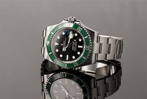 Rolex Submariner Vs Rolex Datejust Comparison Guide Bob S Watches