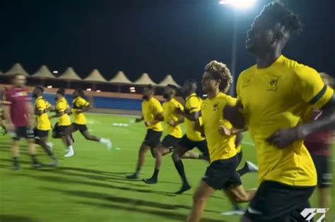 Jota Al-Ittihad training inside look as ex-Celtic star gets down to ...