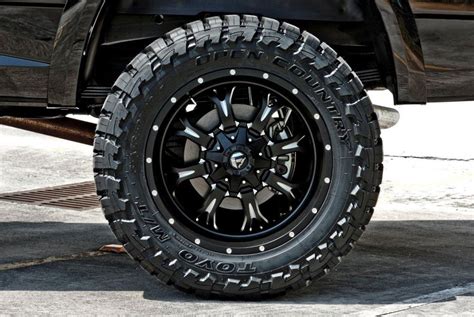 Fuel® D517 Krank 1pc Wheels Black With Milled Accents Rims