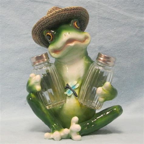 Amazon DWK Frog Sombrero Figurine Spice Holder With Refillable