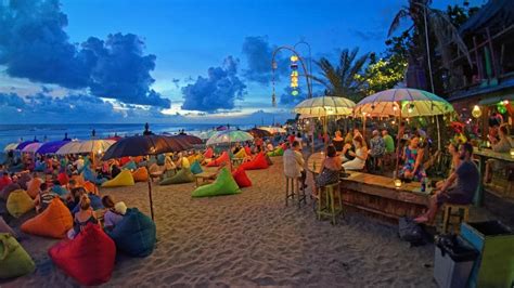 5 Rekomendasi Tempat Makan Enak Seminyak
