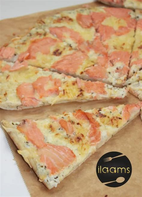 Weiße Pizza Pizza Bianca mit Räucherlachs ilaams