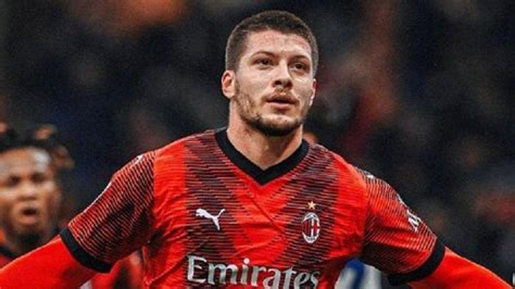 Hasil Ac Milan Vs Cagliari Di Coppa Italia Luka Jovic Dua Gol