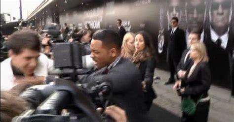 Will Smith Slaps Reporter Who Tries To Kiss Him In Moscow