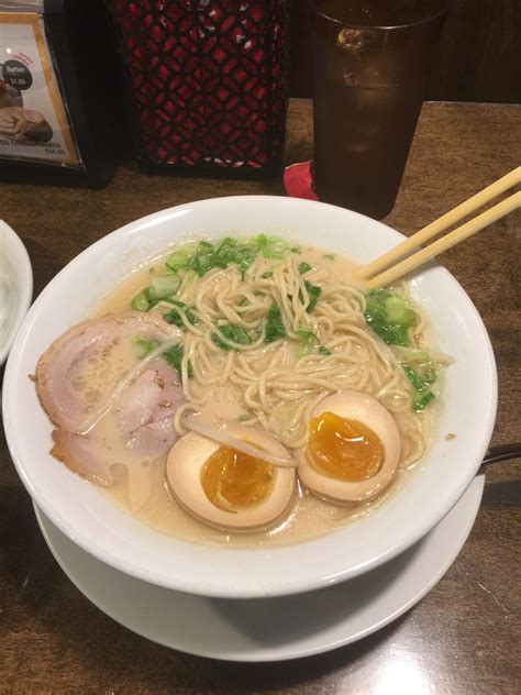 Tonkotsu From The Best Ramen Shop In North America Per Andrew Zimmern