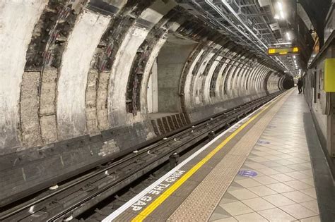 Bank Station Platform On The London Underground Northern Line Looks A