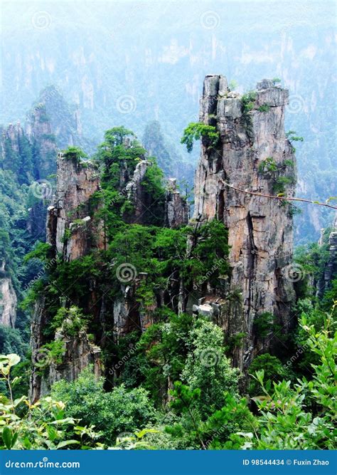 The Peaks, the Rocks, Chinese Zhangjiajie Scenery Stock Photo - Image of quiet, scenery: 98544434