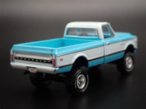 1972 72 Chevy Chevrolet K10 4x4 Pickup Truck Rare 164 Scale Diecast