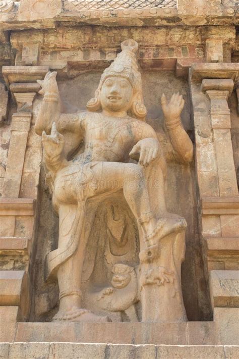 Statue of a Dancing Figure Inside the Brihadishwara Temple in Tanjore ...