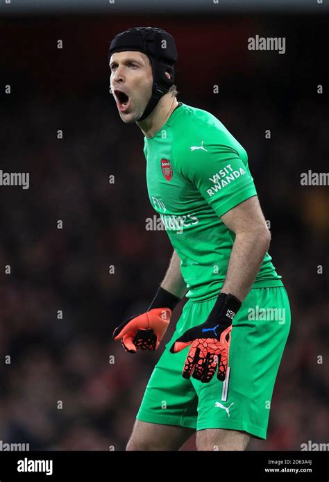 Arsenal Goalkeeper Petr Cech Stock Photo Alamy