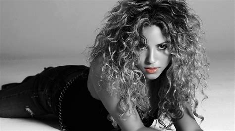 Шакира (Shakira) - YouTube