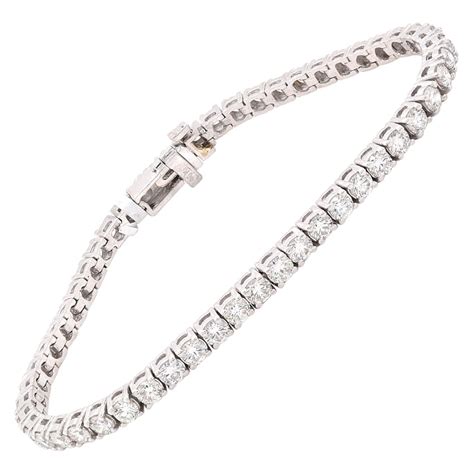 14 Karat White Gold Emerald And Diamond Bracelet For Sale At 1stdibs