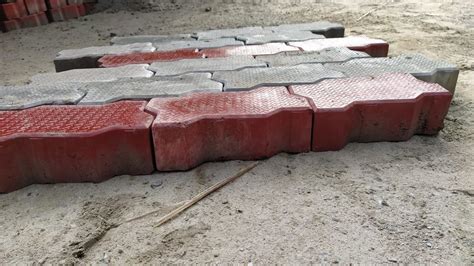 Cement Concrete Gray Interlocking Paver Block For Flooring Thickness