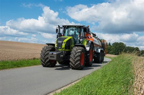 Claas Axion 950 4WD Tractor Specs 2018 2020 LECTURA Specs