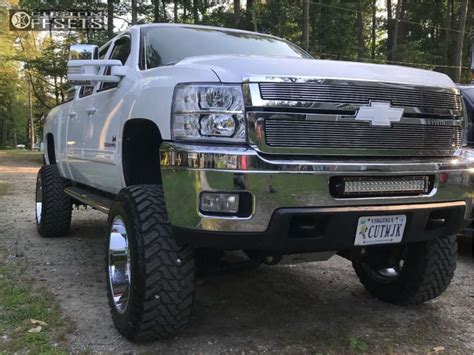 2011 Chevrolet Silverado 2500 HD With 20x12 44 Hostile Alpha And 35 12