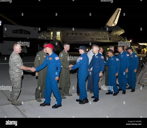 Sts 128 Landing 06 Stock Photo Alamy