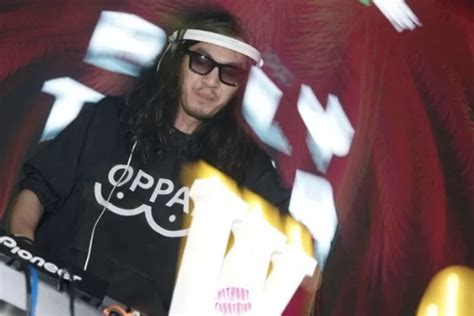 hengkang  weird genius inilah sosok billy taner radar jogja