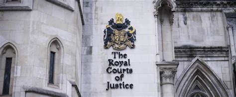 Royal Courts of Justice - London Attractions - ConnollyCove