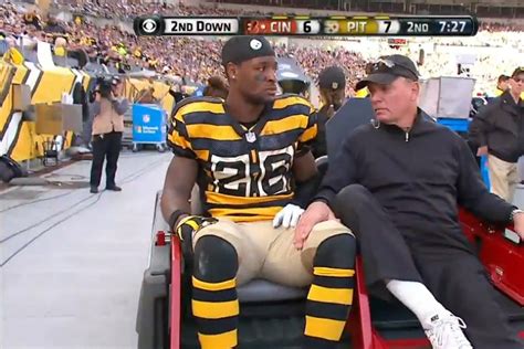 Steelers Gm Says Injured Rb Leveon Bell Wont Be Rushed In His