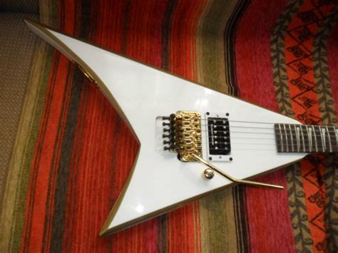 Replica Jackson RR :: julioribasluthier