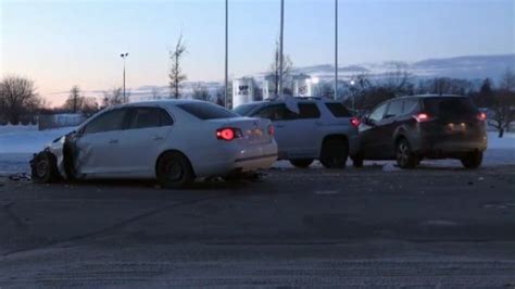 7 Vehicle Collision Sends 1 Person To Hospital Ctv News