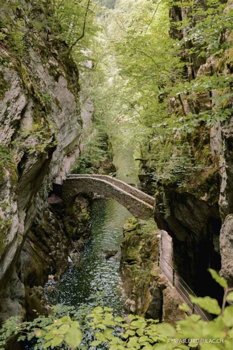 Balade en Suisse les féériques gorges de l Areuse à Neuchâtel Suisse