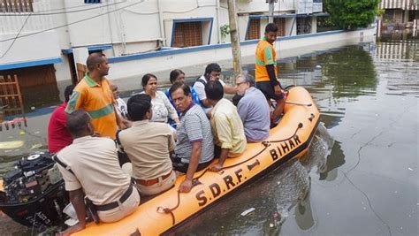 Bihar Floods Ndrf Rescues Over 4000 People From Flood Waters In Patna