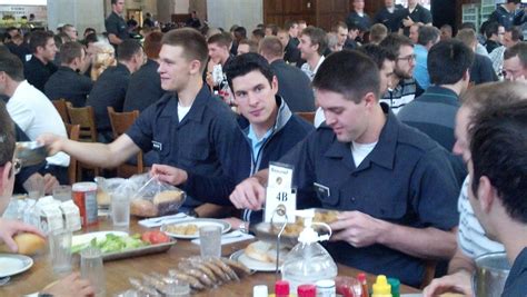 Pittsburgh Captain Sidney Crosby Ate Lunch Between Armys Parker