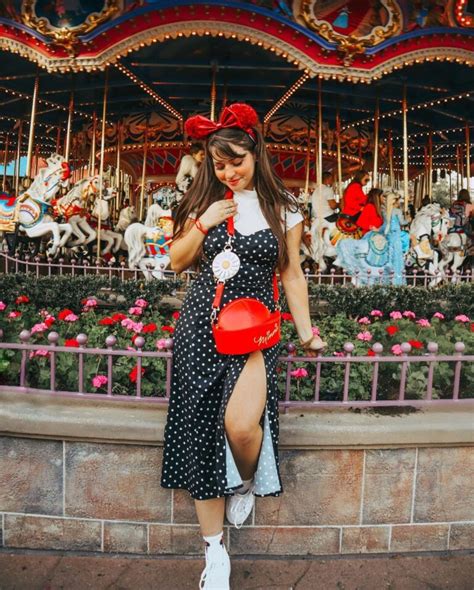 9 Best Minnie Mouse Disneybound Outfit Ideas That Disney Fam