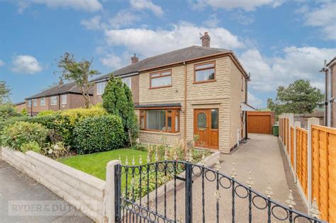 keldregate huddersfield west  bed semi detached house