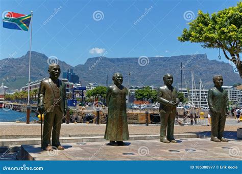 Afrique Du Sud Capetown Le 3 Décembre 2015 Statues Des Lauréats