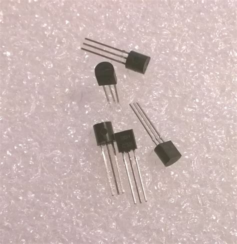 LOT DE 10 TRANSISTORS NPN S9014 TO92 50V 100mA 450mW