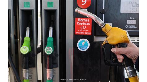 Carburants La Clcv Demande Une Baisse De Centimes