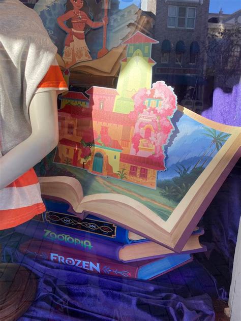 Photos New Shop Window Celebrating Disney Graces The Emporium At