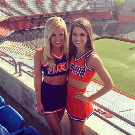 College Cheerleaders On Twitter University Of Florida Cheerleaders G8bnil3qov