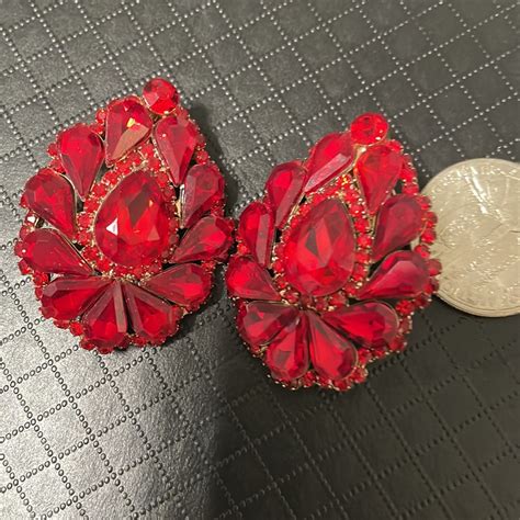 Classic Vintage Clip Earrings Ruby Red Gem