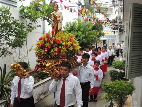 Từ lòng sùng kính Thánh Cả Báo Công giáo và Dân tộc