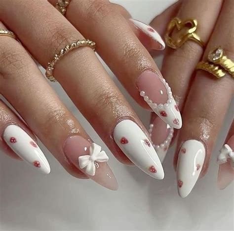 4 hot trend làm nail hay nhất cho hội chơi hệ màu Số 3 và số 4 là những gương mặt quen thuộc