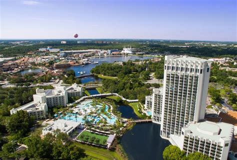 Hilton Orlando Buena Vista Palace Exterior Pool and Hotel for Disney ...