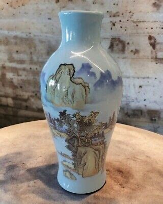 S Taiwanese Republic Of China Roc Hand Painted Porcelain