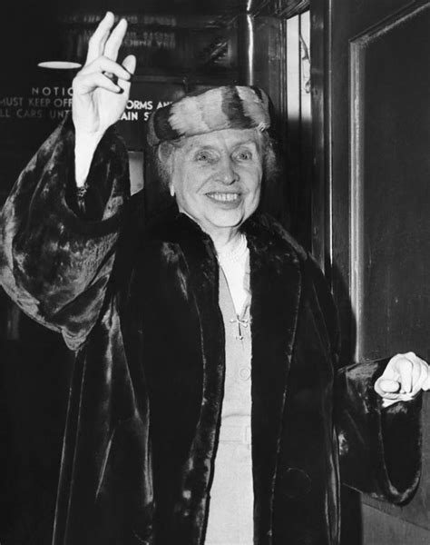 Helen Keller At A Dinner Reception By Everett