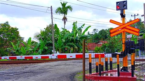 Railroad Crossing Palang Pintu Kereta Api Ka Bbm Pertamina Yanuar