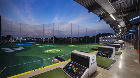 Golf Party Venue Sports Bar And Restaurant Topgolf Dc National Harbor