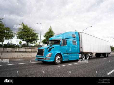 Powerful Popular Blue Bonnet Big Rig Semi Truck With High Comfortable