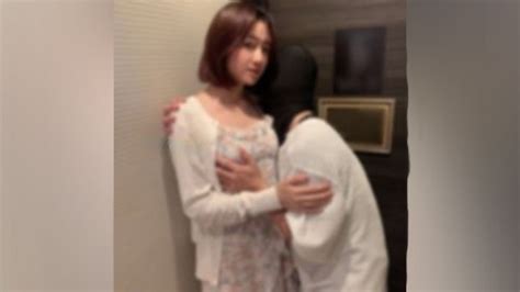 FC PPV Ayumi Chan A Horny Teacher The First Gonzo That Shakes And Disturbs The Fair