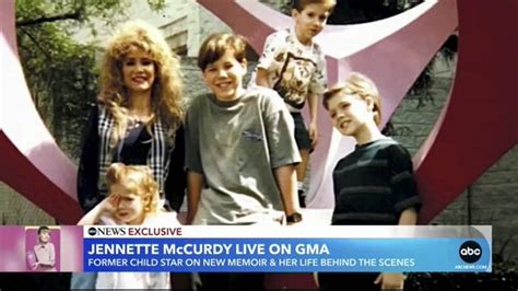 Child actress Jennette McCurdy details coping with the death of her abusive mother.