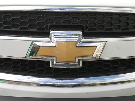 Эмблема шевроле от С140 на С100 — Chevrolet Captiva (1G), 2,4 л, 2010 ...