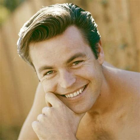 ominous facts  robert wagner hollywoods suspicious star