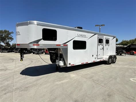 Used Horse trailers for sale - TrailersMarket.com